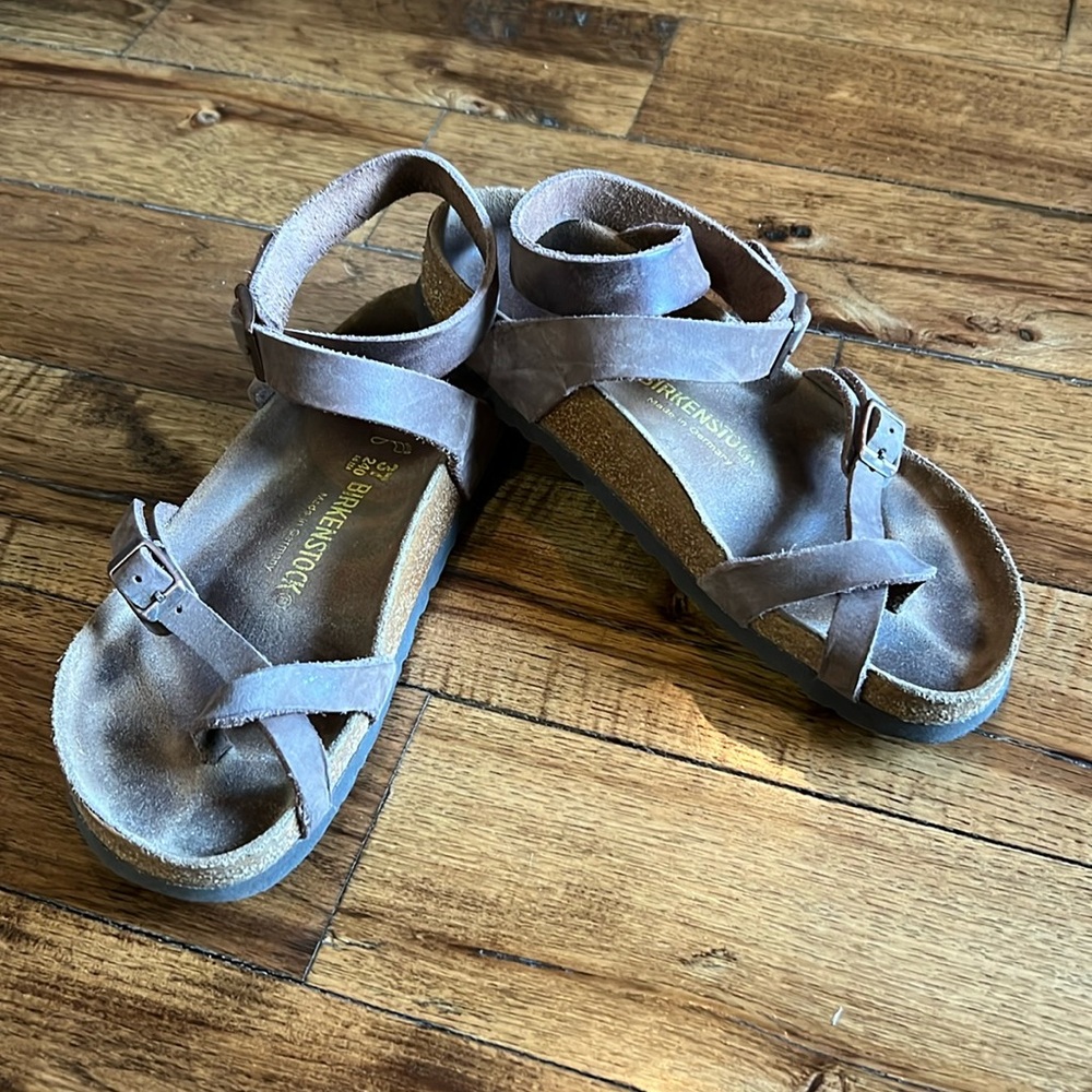 Birkenstock Yara; great condition!